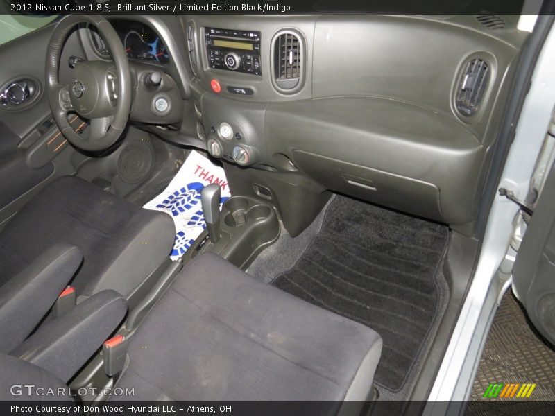 Brilliant Silver / Limited Edition Black/Indigo 2012 Nissan Cube 1.8 S