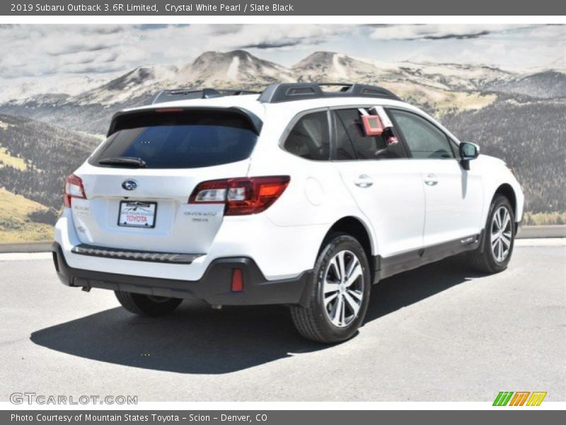 Crystal White Pearl / Slate Black 2019 Subaru Outback 3.6R Limited