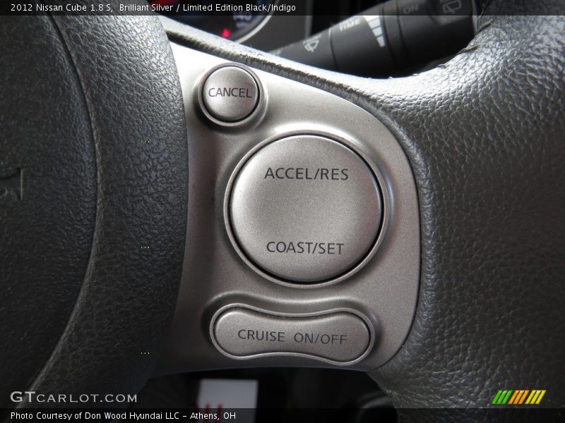 Brilliant Silver / Limited Edition Black/Indigo 2012 Nissan Cube 1.8 S