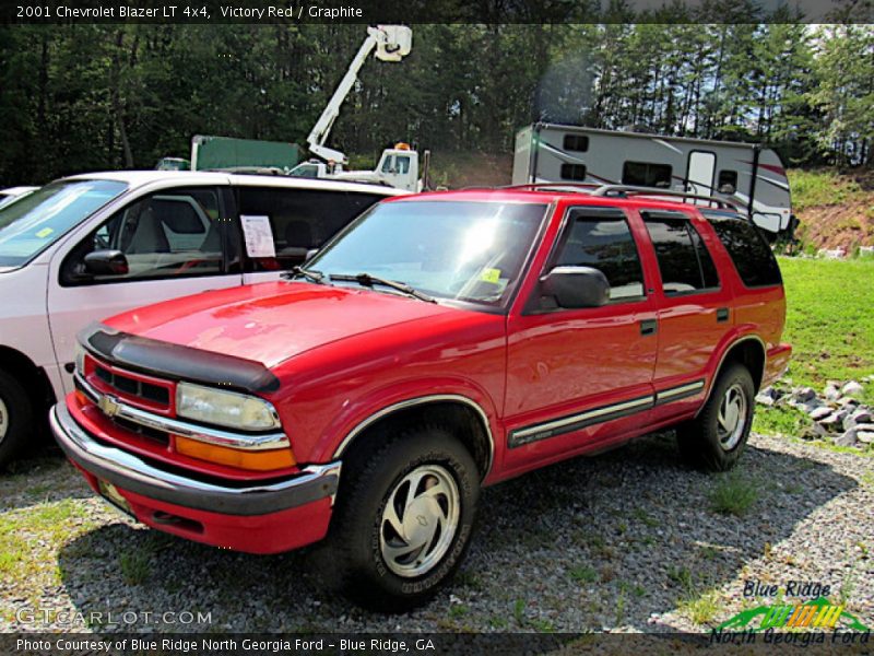 Victory Red / Graphite 2001 Chevrolet Blazer LT 4x4