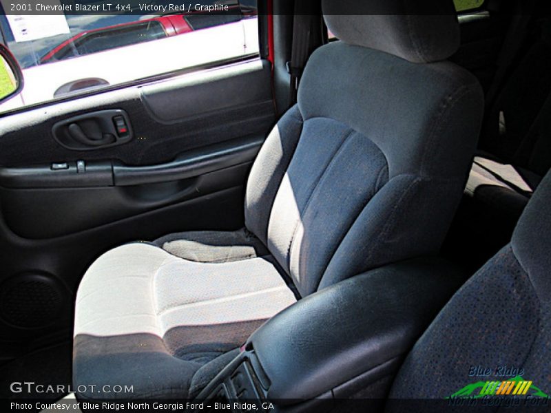 Victory Red / Graphite 2001 Chevrolet Blazer LT 4x4
