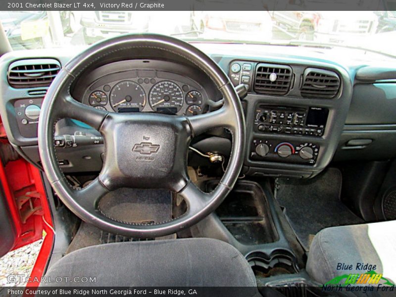 Victory Red / Graphite 2001 Chevrolet Blazer LT 4x4