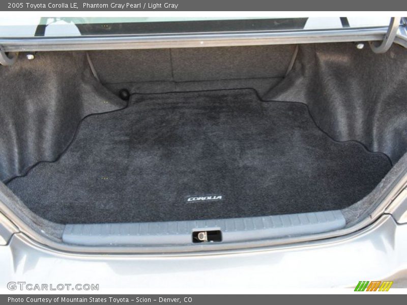 Phantom Gray Pearl / Light Gray 2005 Toyota Corolla LE