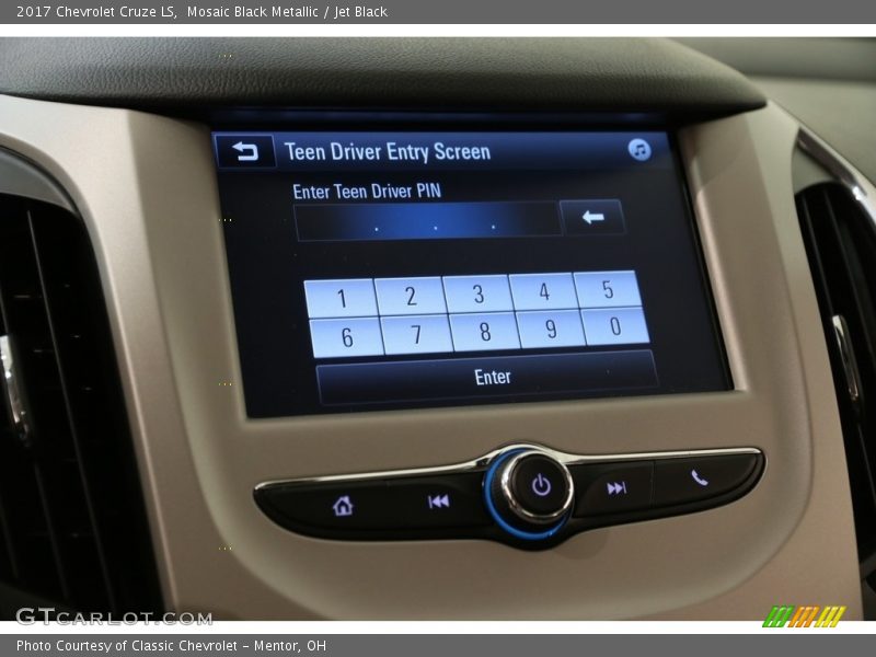 Mosaic Black Metallic / Jet Black 2017 Chevrolet Cruze LS