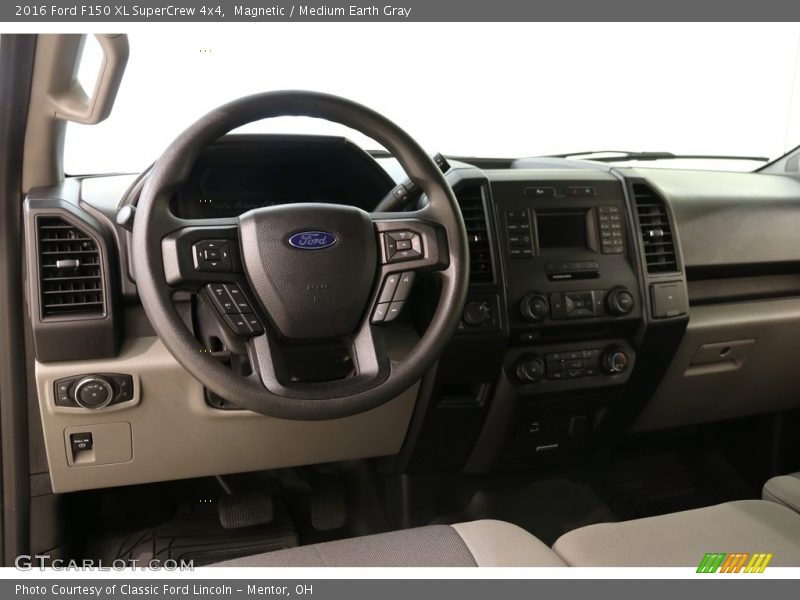 Magnetic / Medium Earth Gray 2016 Ford F150 XL SuperCrew 4x4