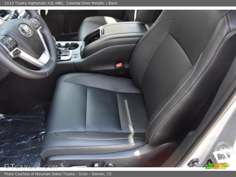 Celestial Silver Metallic / Black 2019 Toyota Highlander XLE AWD