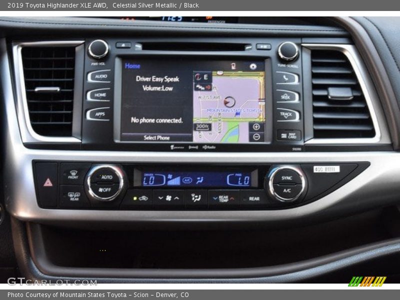 Celestial Silver Metallic / Black 2019 Toyota Highlander XLE AWD