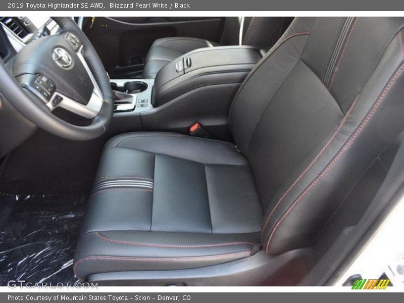 Blizzard Pearl White / Black 2019 Toyota Highlander SE AWD