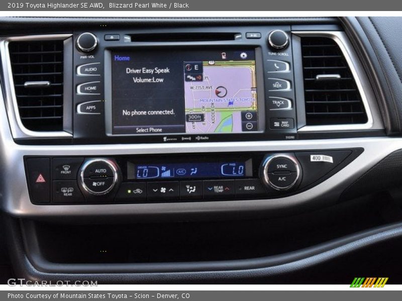Blizzard Pearl White / Black 2019 Toyota Highlander SE AWD