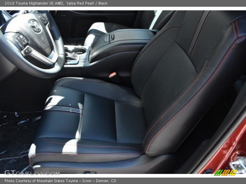Salsa Red Pearl / Black 2019 Toyota Highlander SE AWD