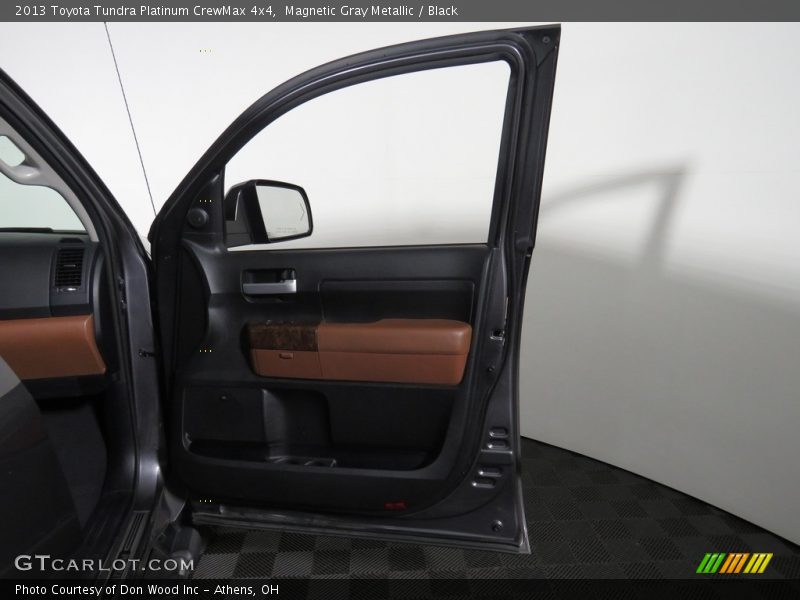 Magnetic Gray Metallic / Black 2013 Toyota Tundra Platinum CrewMax 4x4