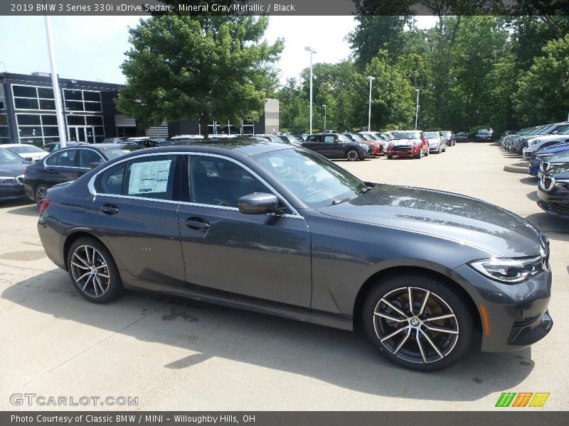 Mineral Gray Metallic / Black 2019 BMW 3 Series 330i xDrive Sedan