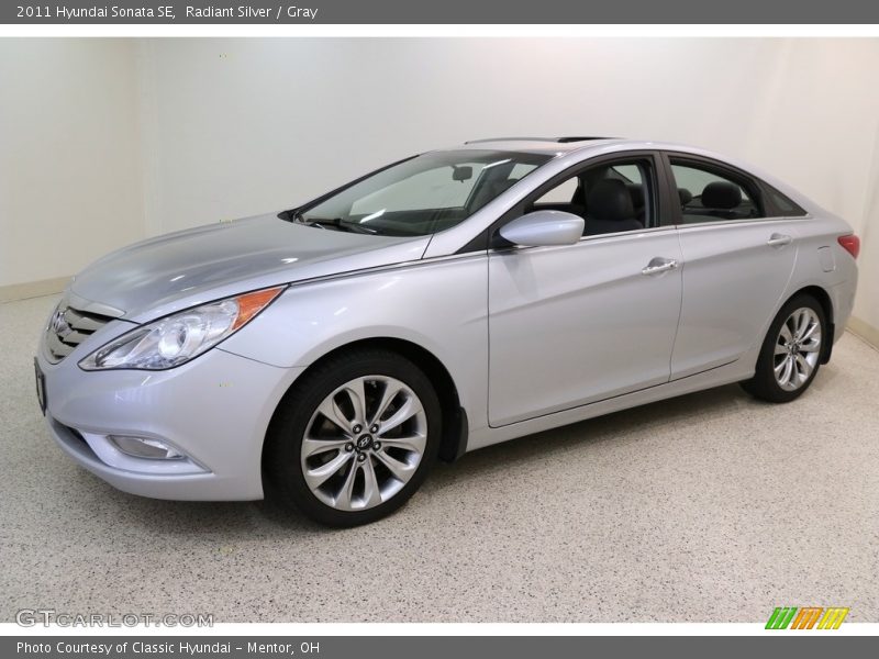 Radiant Silver / Gray 2011 Hyundai Sonata SE