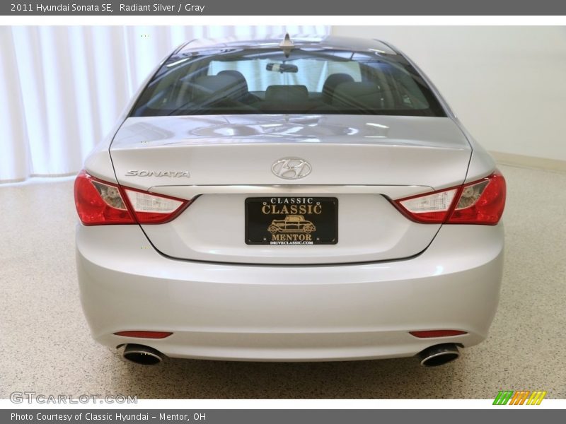 Radiant Silver / Gray 2011 Hyundai Sonata SE