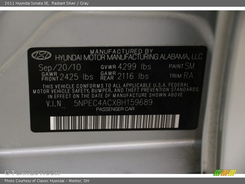 Radiant Silver / Gray 2011 Hyundai Sonata SE