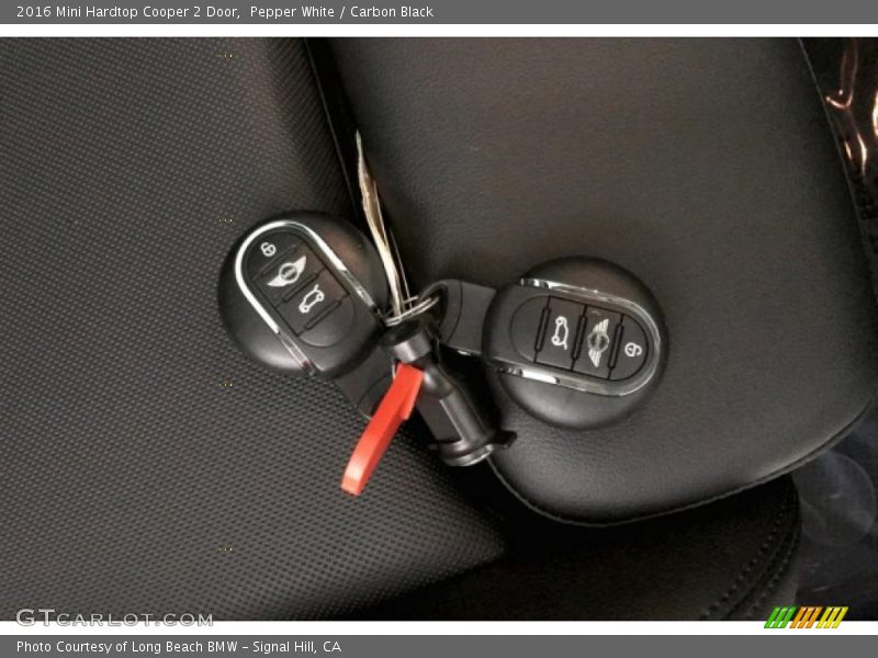 Pepper White / Carbon Black 2016 Mini Hardtop Cooper 2 Door