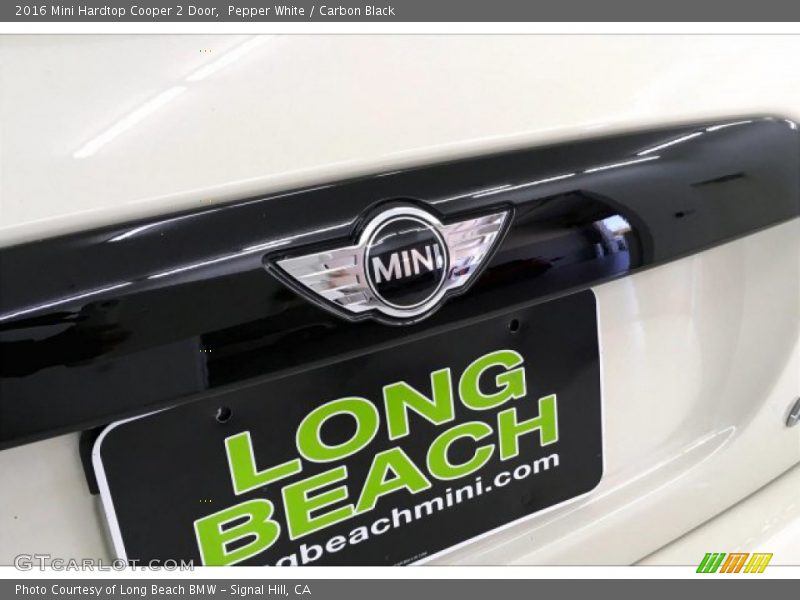 Pepper White / Carbon Black 2016 Mini Hardtop Cooper 2 Door