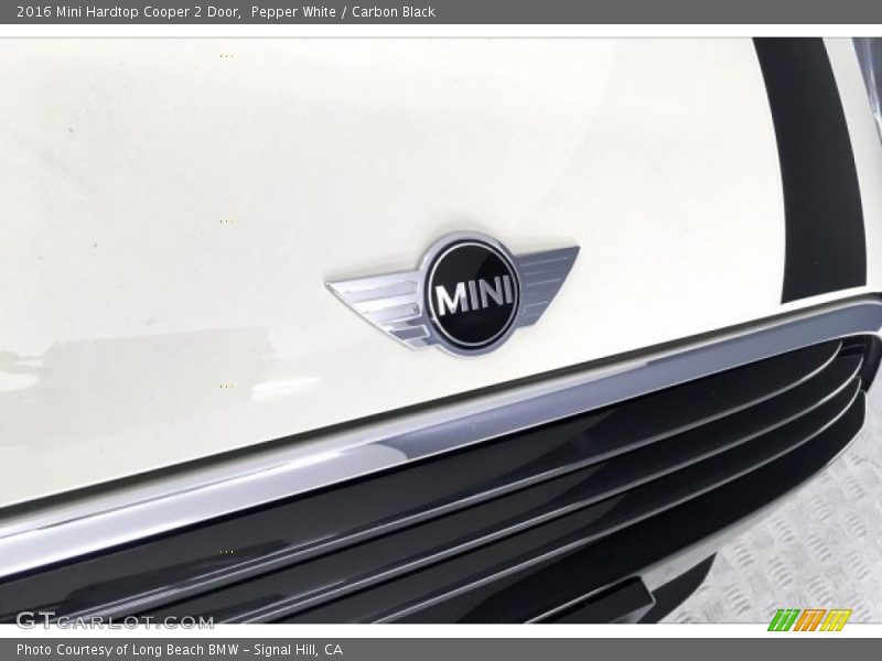 Pepper White / Carbon Black 2016 Mini Hardtop Cooper 2 Door