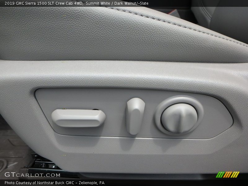 Summit White / Dark Walnut/­Slate 2019 GMC Sierra 1500 SLT Crew Cab 4WD