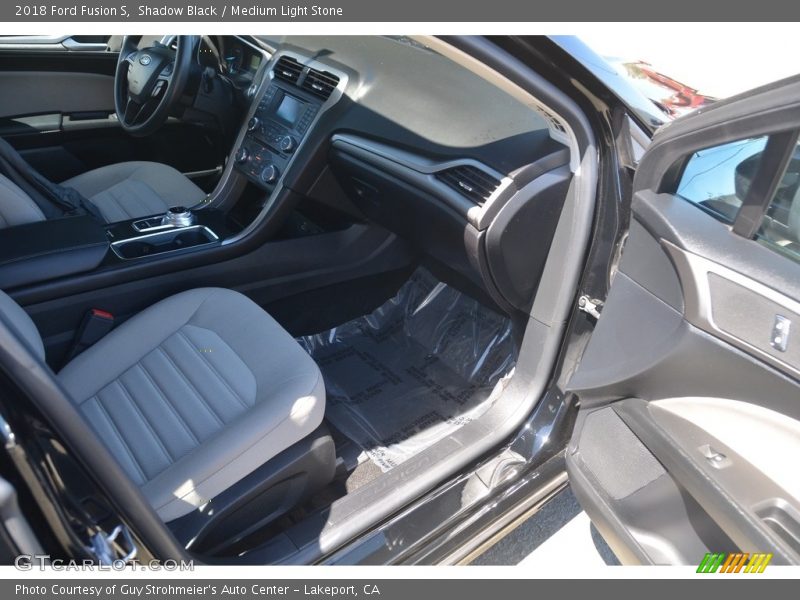 Shadow Black / Medium Light Stone 2018 Ford Fusion S