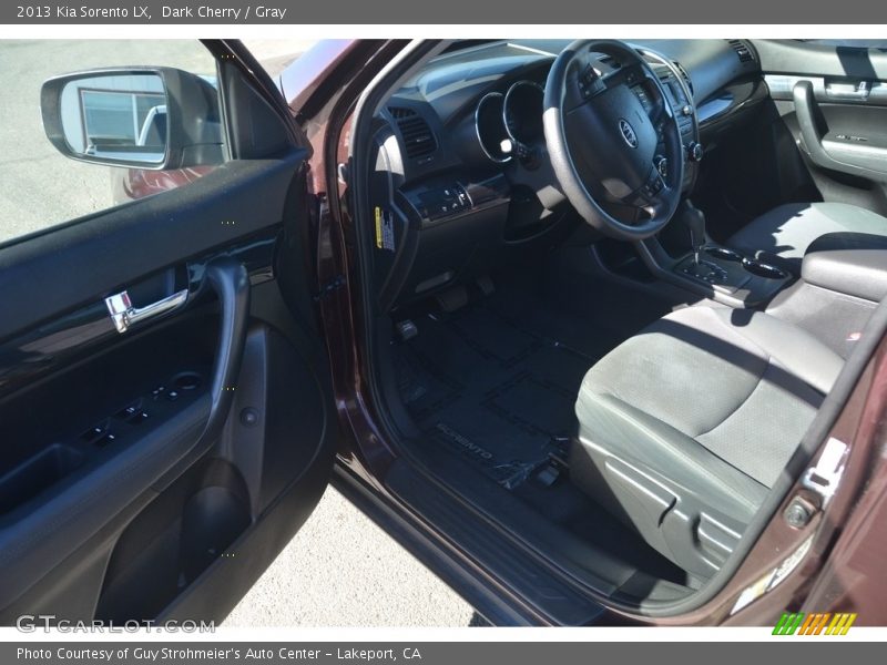 Dark Cherry / Gray 2013 Kia Sorento LX