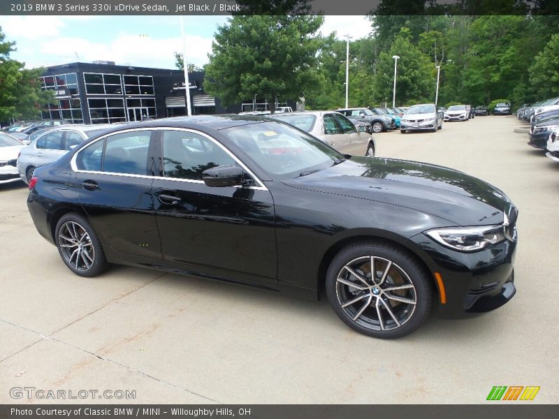 Jet Black / Black 2019 BMW 3 Series 330i xDrive Sedan