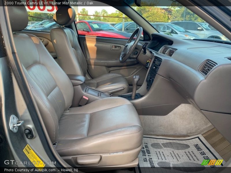 Lunar Mist Metallic / Oak 2000 Toyota Camry LE V6