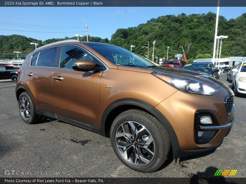Front 3/4 View of 2020 Sportage EX AWD