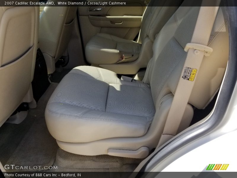 White Diamond / Cocoa/Light Cashmere 2007 Cadillac Escalade AWD