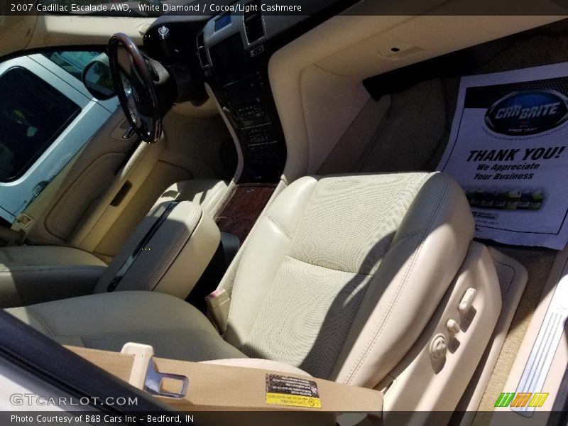 White Diamond / Cocoa/Light Cashmere 2007 Cadillac Escalade AWD