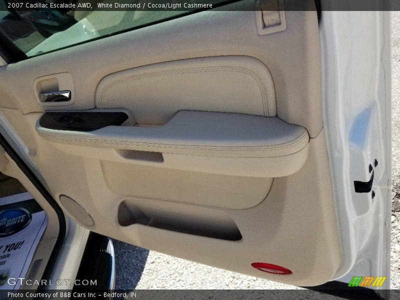 White Diamond / Cocoa/Light Cashmere 2007 Cadillac Escalade AWD