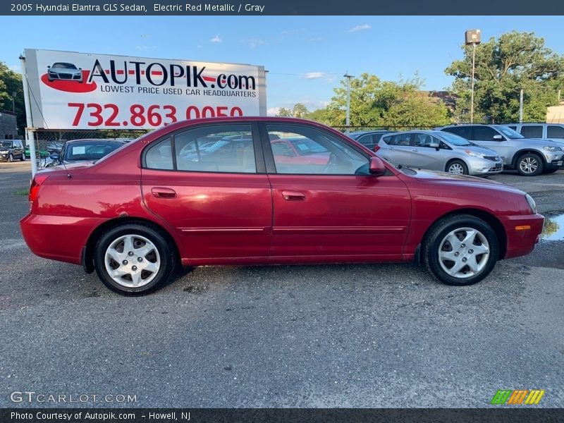 Electric Red Metallic / Gray 2005 Hyundai Elantra GLS Sedan