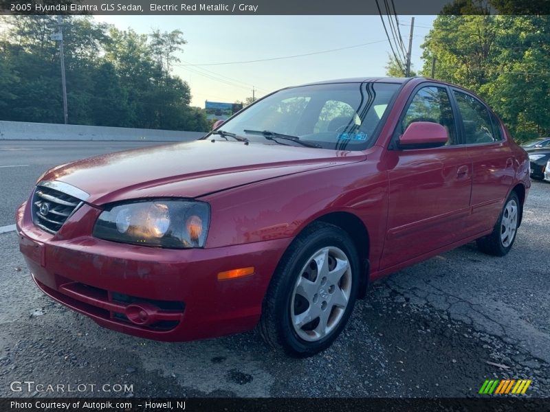 Electric Red Metallic / Gray 2005 Hyundai Elantra GLS Sedan