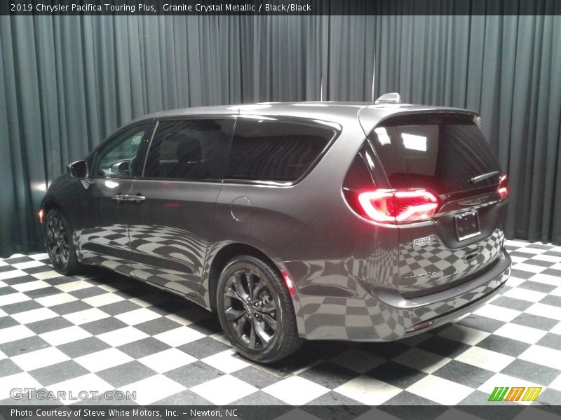 Granite Crystal Metallic / Black/Black 2019 Chrysler Pacifica Touring Plus
