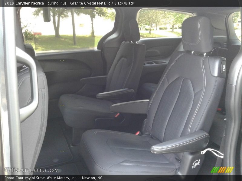 Granite Crystal Metallic / Black/Black 2019 Chrysler Pacifica Touring Plus