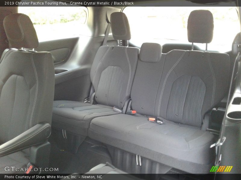 Granite Crystal Metallic / Black/Black 2019 Chrysler Pacifica Touring Plus