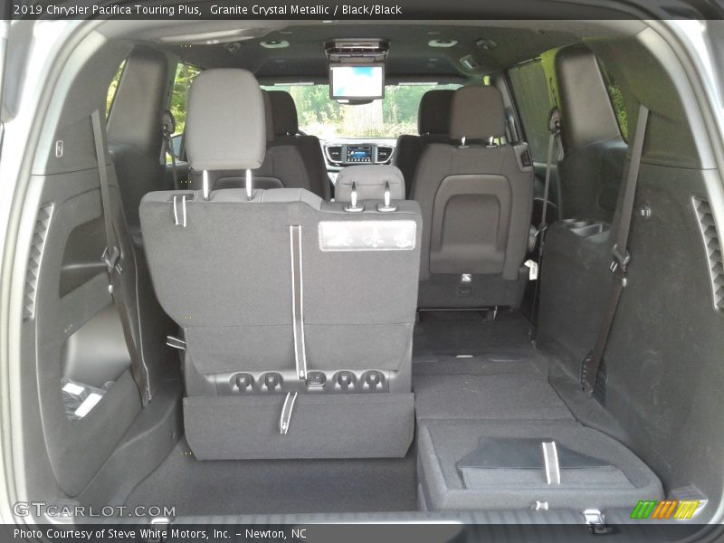 Granite Crystal Metallic / Black/Black 2019 Chrysler Pacifica Touring Plus