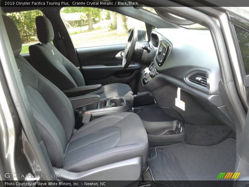 Granite Crystal Metallic / Black/Black 2019 Chrysler Pacifica Touring Plus
