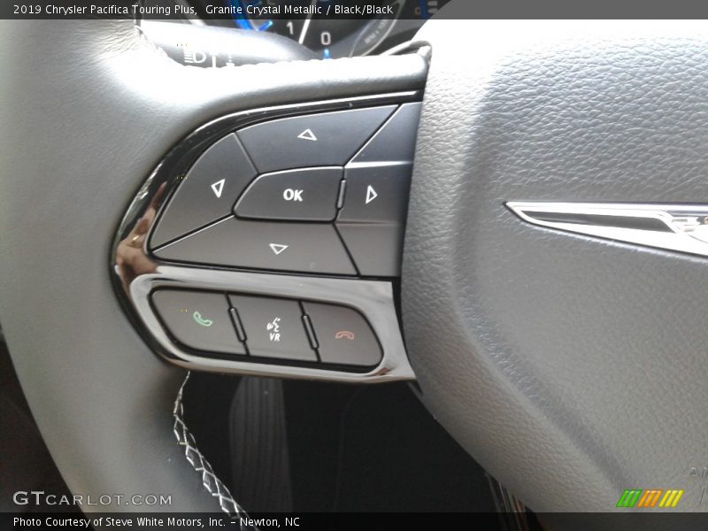 Granite Crystal Metallic / Black/Black 2019 Chrysler Pacifica Touring Plus