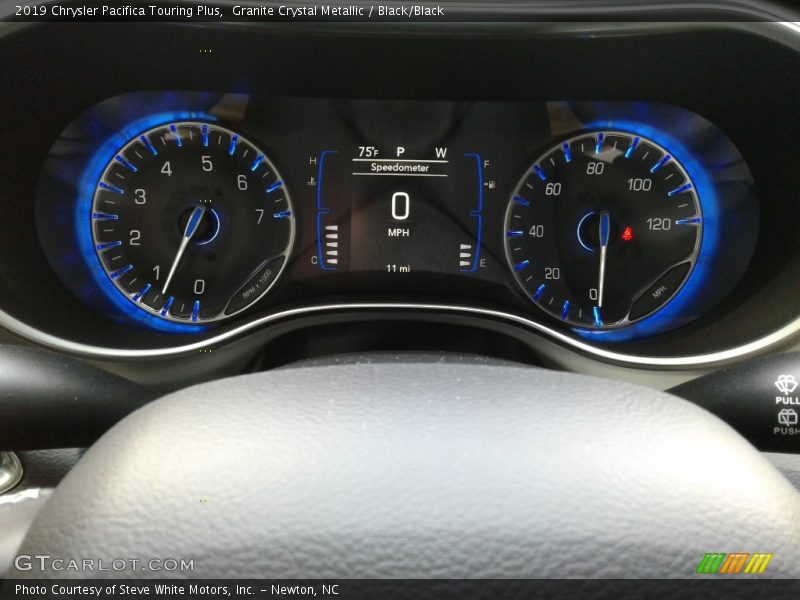 Granite Crystal Metallic / Black/Black 2019 Chrysler Pacifica Touring Plus