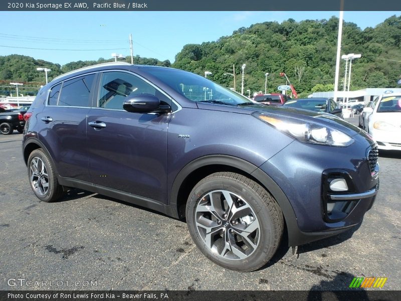 Front 3/4 View of 2020 Sportage EX AWD