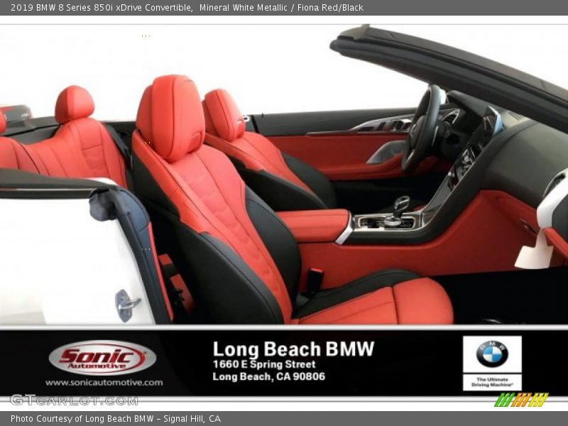 Mineral White Metallic / Fiona Red/Black 2019 BMW 8 Series 850i xDrive Convertible
