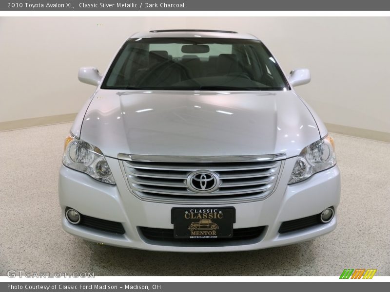 Classic Silver Metallic / Dark Charcoal 2010 Toyota Avalon XL
