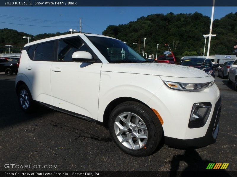 Snow White Pearl / Black 2020 Kia Soul S