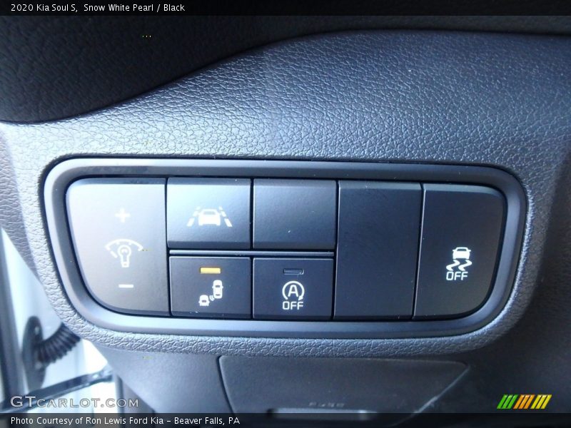 Snow White Pearl / Black 2020 Kia Soul S