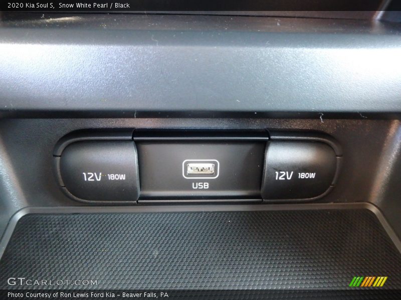 Snow White Pearl / Black 2020 Kia Soul S
