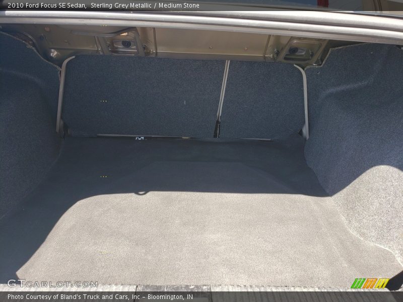 Sterling Grey Metallic / Medium Stone 2010 Ford Focus SE Sedan