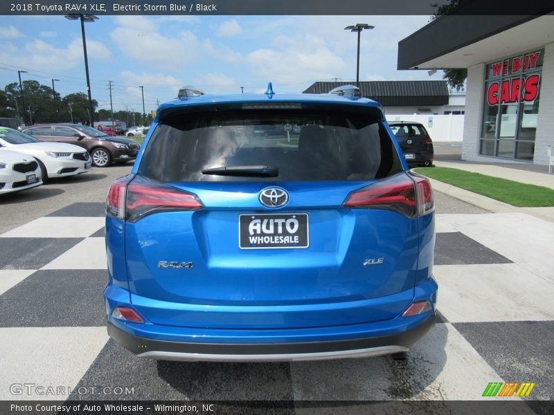 Electric Storm Blue / Black 2018 Toyota RAV4 XLE
