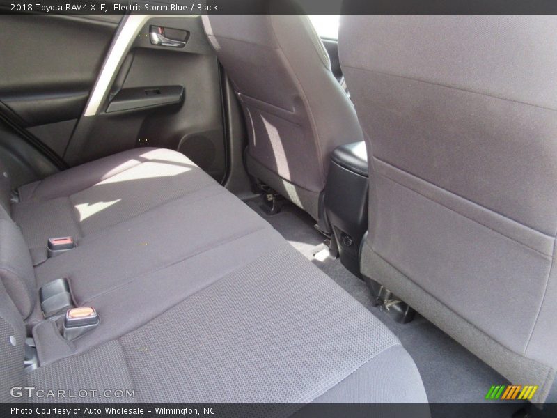 Electric Storm Blue / Black 2018 Toyota RAV4 XLE