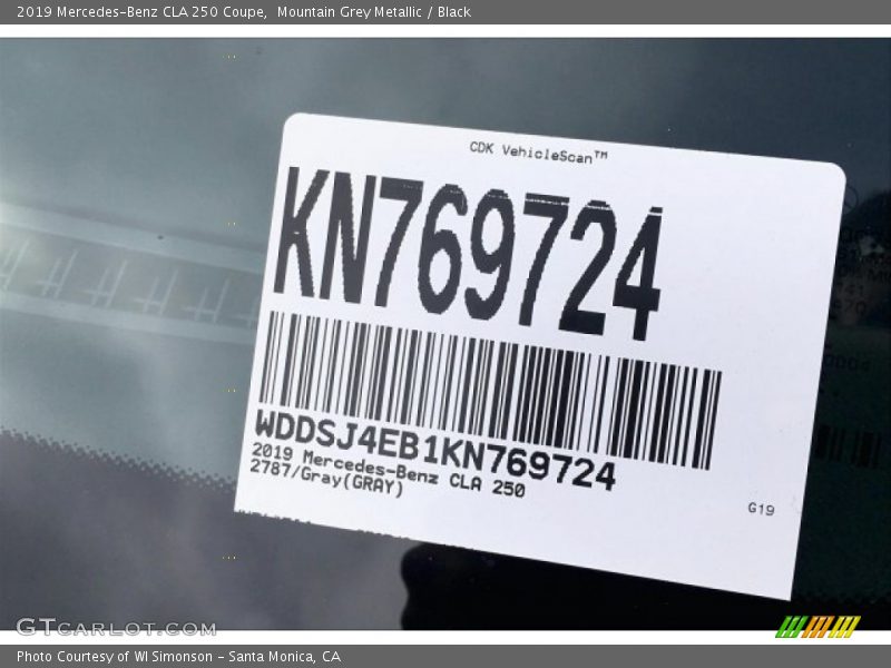 Mountain Grey Metallic / Black 2019 Mercedes-Benz CLA 250 Coupe